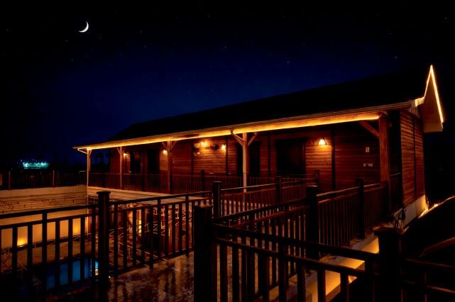 Le Pino Resorts at night